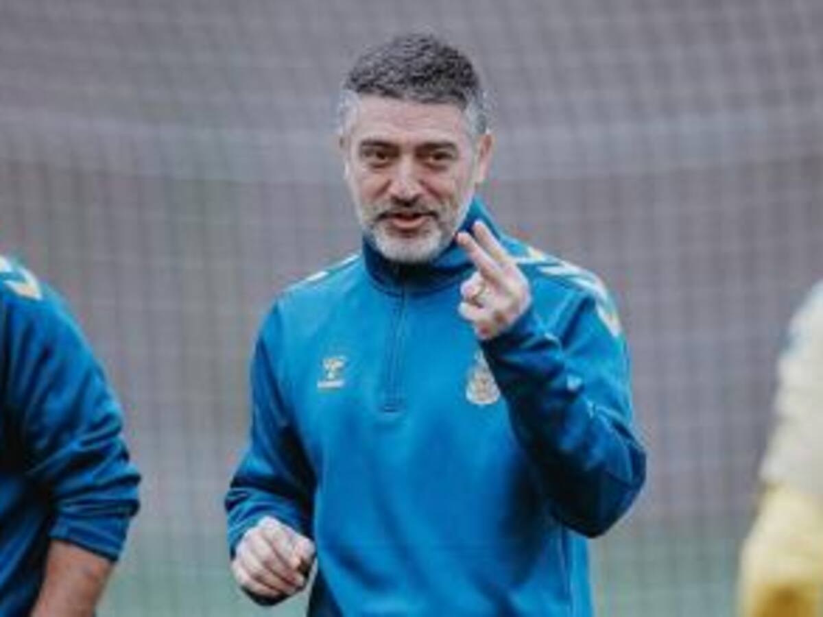 García Pimienta, entrenador de la UD Las Palmas: “Encajar quince goles en treinta jornadas, tampoco era muy normal”