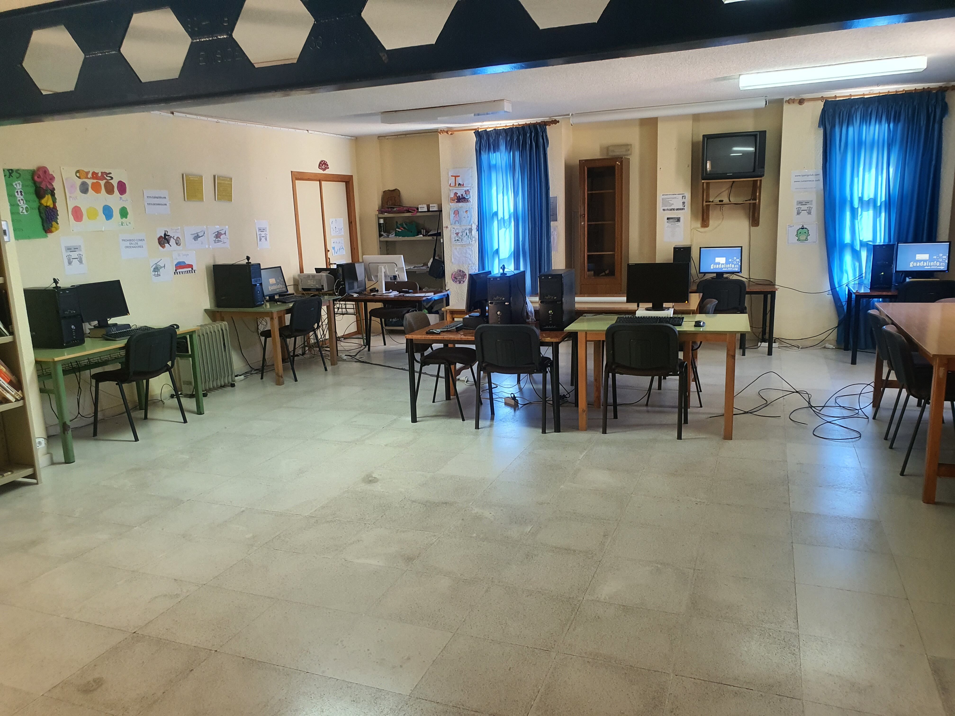 Diputación concede más de 266.000 euros para el funcionamiento de 30 Centros Rurales de Acceso a Internet