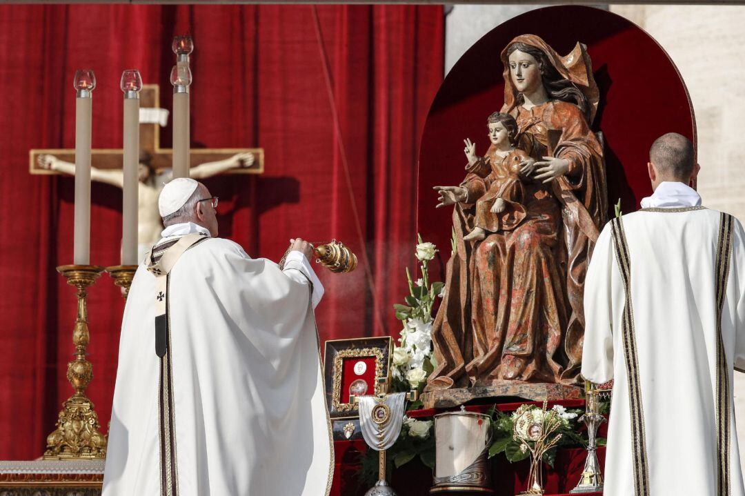 El Papa Francisco proclama santo a Pablo VI