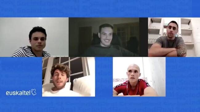 Imagen de la videoconferencias de los cinco jugadores