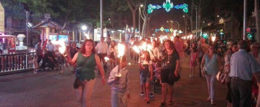 Imagen de archivo de las antorchas de San Juan