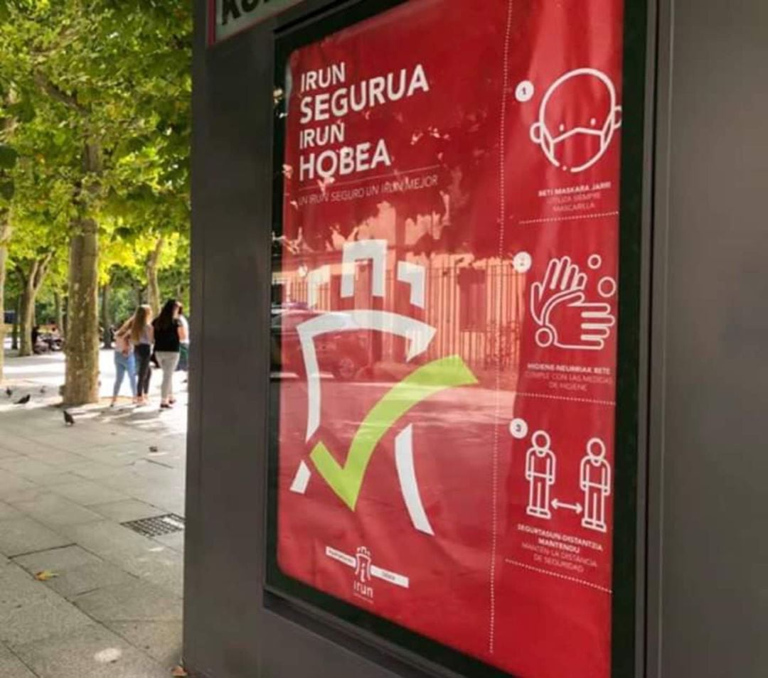 Cartel informativo colocado en las calles de Irun