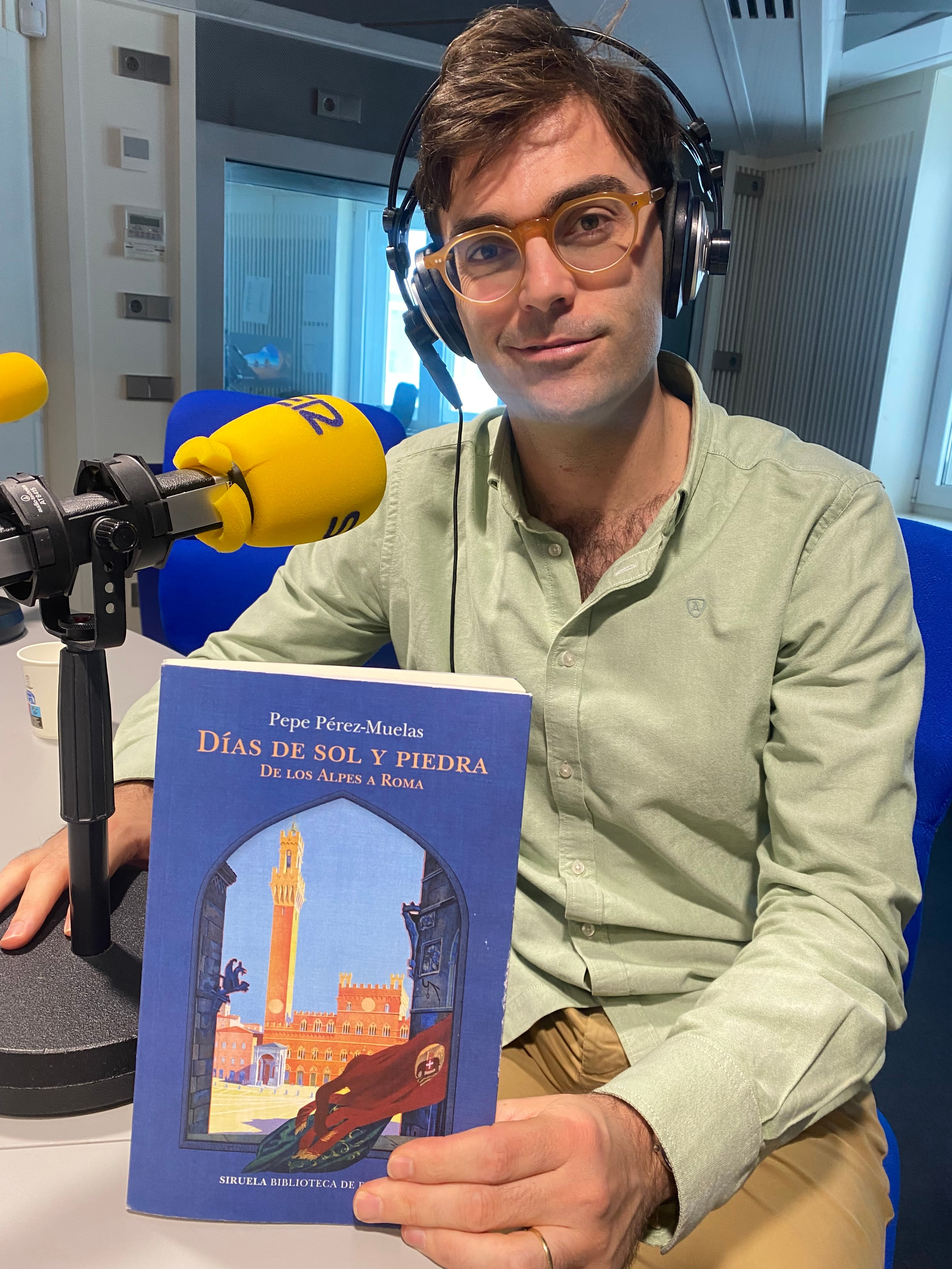 Pepe Pérez-Muelas presenta 'Días de sol y piedra: de los Alpes a Roma' en La Hora Extra