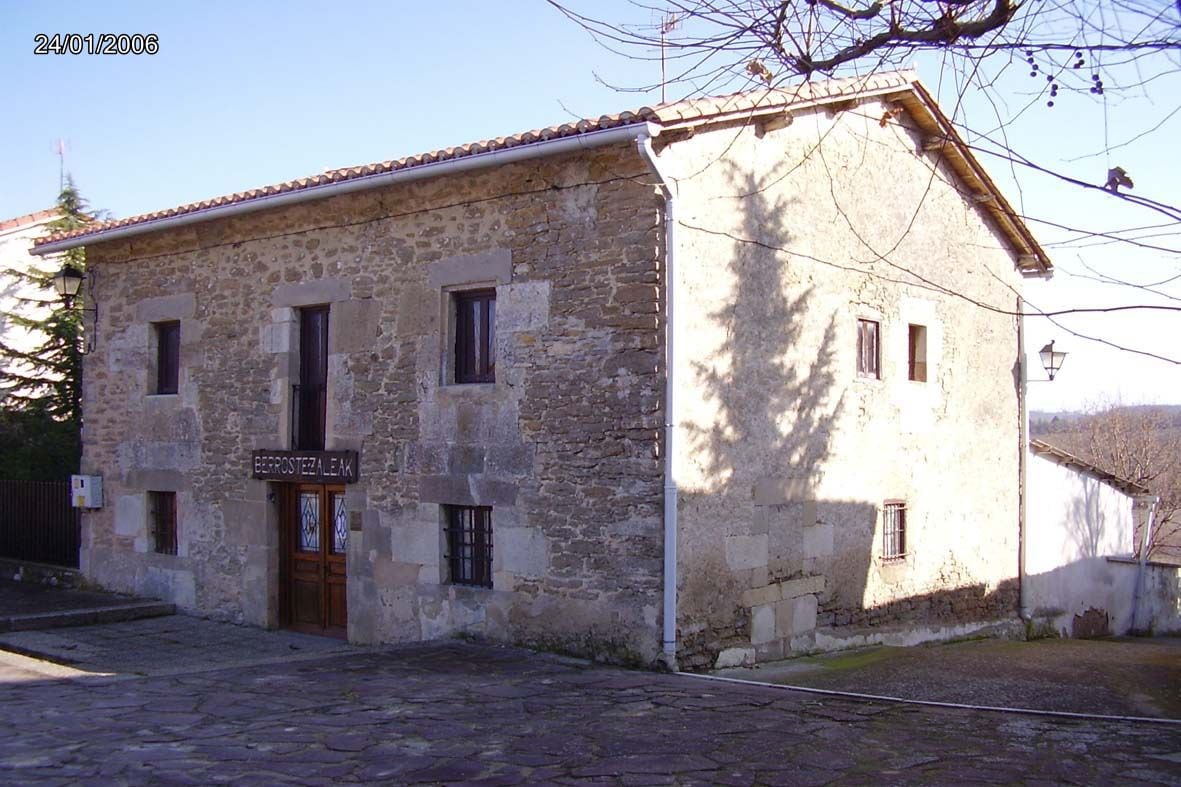 Casa Cural de Berrosteguieta