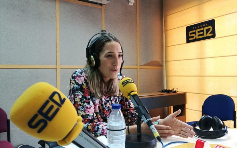 La fisioterapeuta Sara Caballero en Radio Huelva