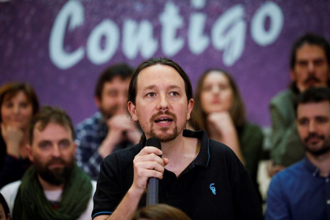 El vicepresidente segundo del Gobierno y secretario general de Podemos, Pablo Iglesias (c), este domingo durante el acto de presentación de su candidatura a la Tercera Asamblea Ciudadana de la formación