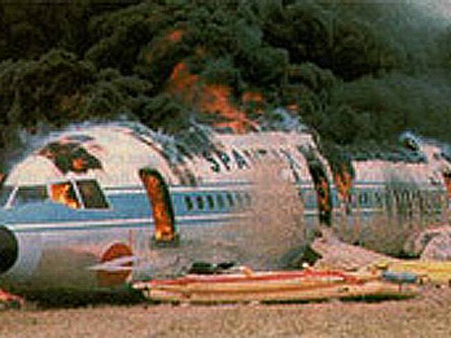El avión terminó envuelto en llamas tras el accidente ocurrido poco después de las diez de la mañana el 13 de septiembre de 1982