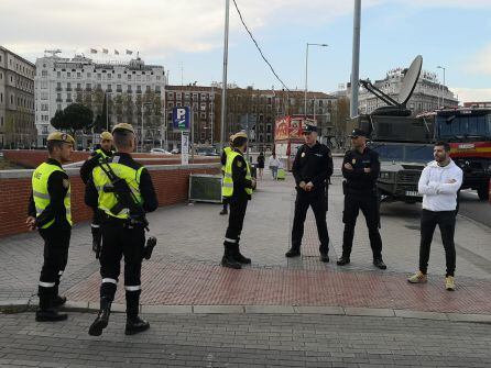 Militares de la UME se despliegan en Madrid.