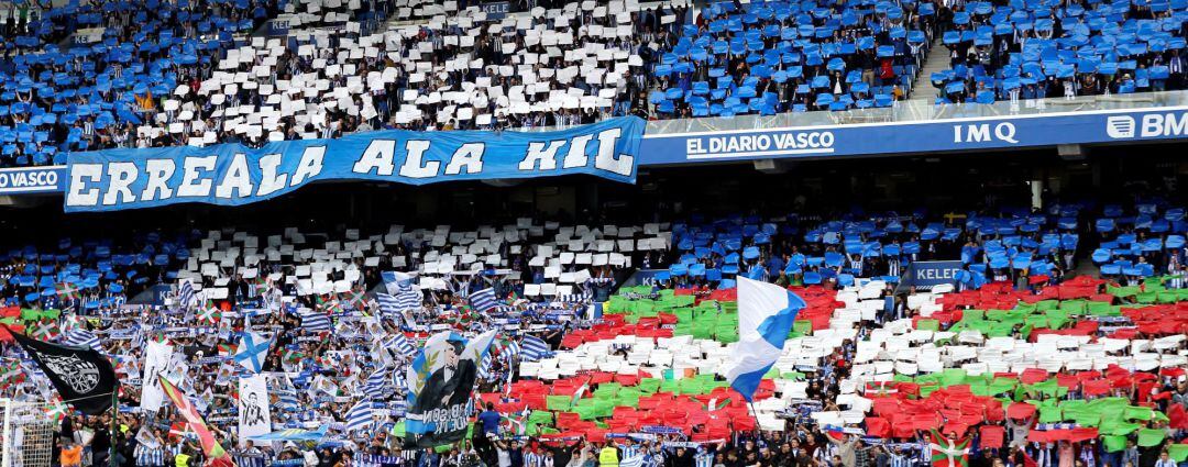 Imagen de la grada de Anoeta el pasado derbi vasco