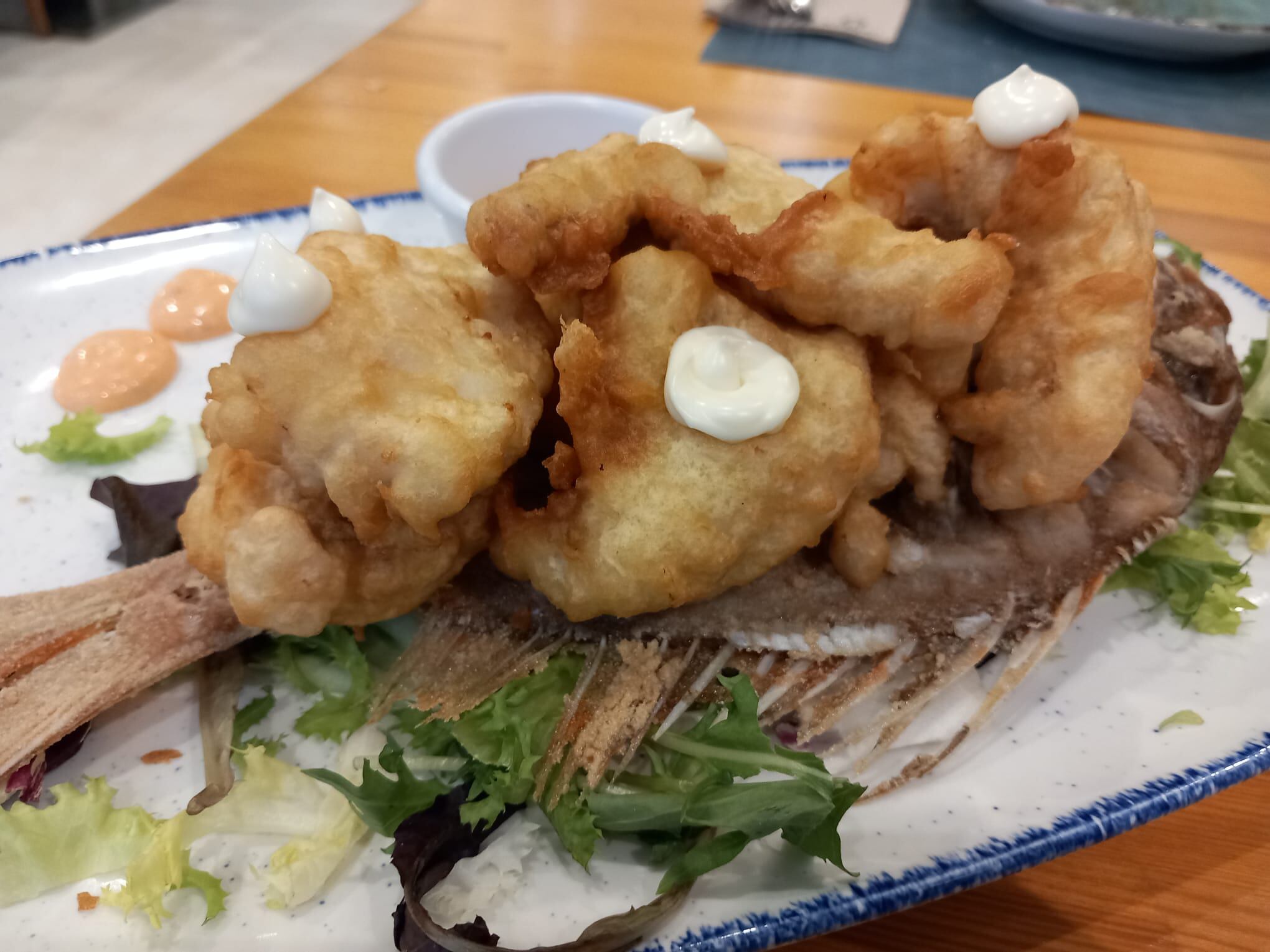 Urta en tempura con salsa kimchi