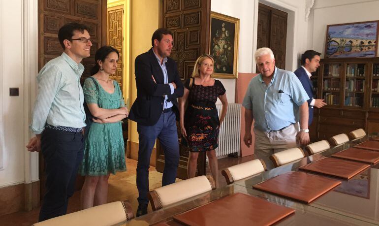 El alcalde de Valladolid, Óscar Puente, visita el Ayuntamiento de Zamora