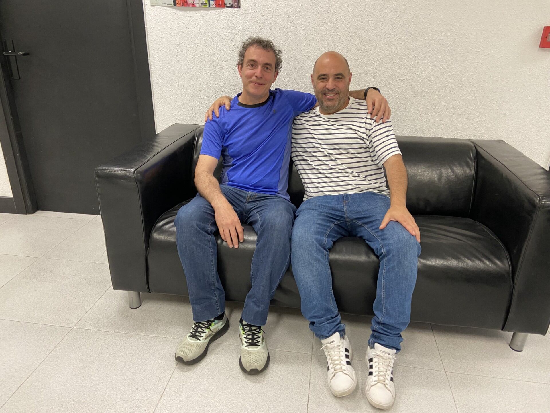 Santi y José son dos de los integrantes de la asociación Ongajai, organizadora de las fiestas