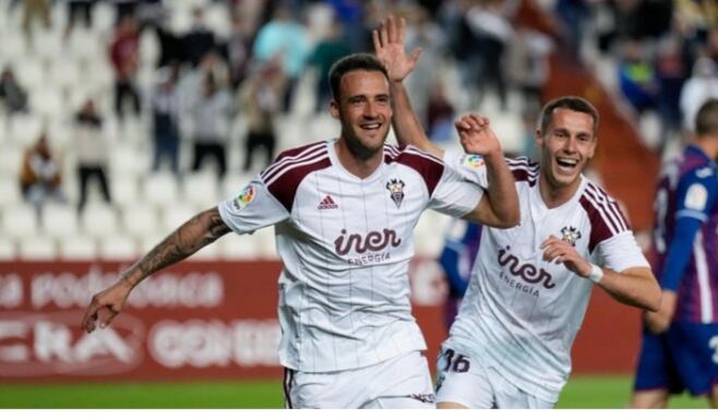 Higinio celebra uno de sus goles esta temporada con el Albacete