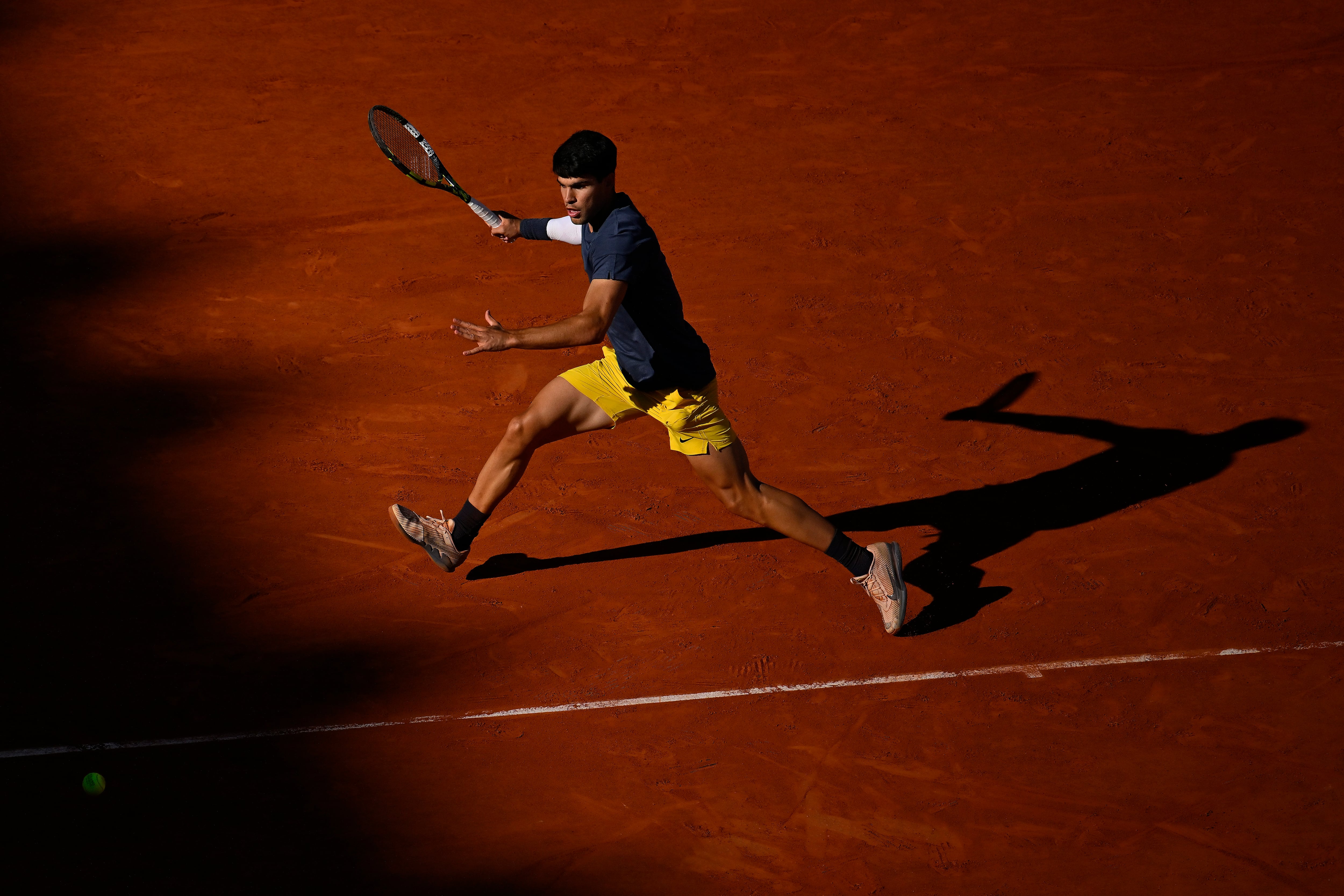 Carlos Alcaraz durante la semifinal de Roland Garros