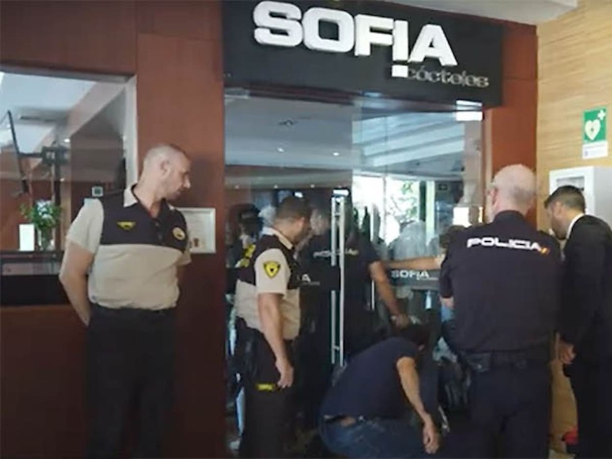 Desalojan las cocinas y terrazas del hotel Guadalpín Banús, en Marbella