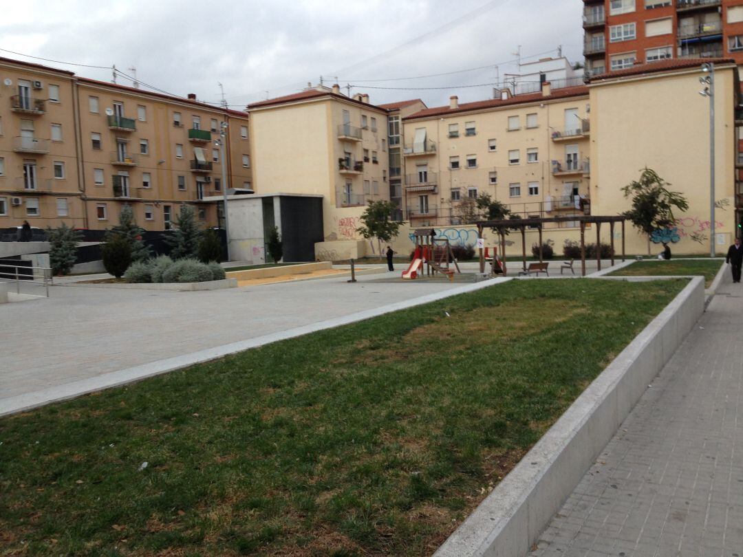 La plaza Enric Valor, en imagen de archivo, será el lugar donde se instalará el mercadillo de Sant Roc.