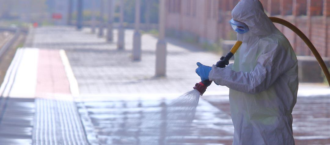 Se ha pedido levantar el cierre del pueblo para poder atender a los casos contagiados