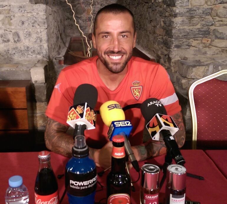 Mario, en rueda de prensa en el Hotel Barceló Monasterio de Boltaña.