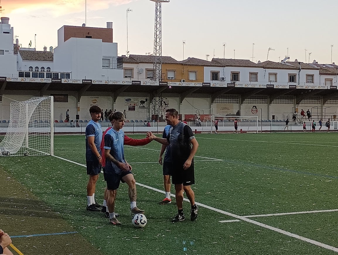 Momentos previos al entrenamiento del jueves / Radio Morón