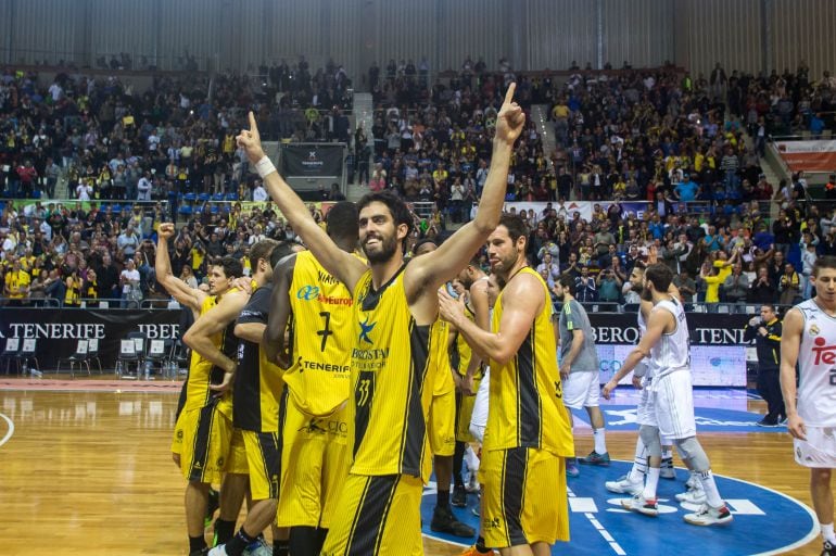 El Iberostar Tenerife logró un triunfo histórico ante el Real Madrid