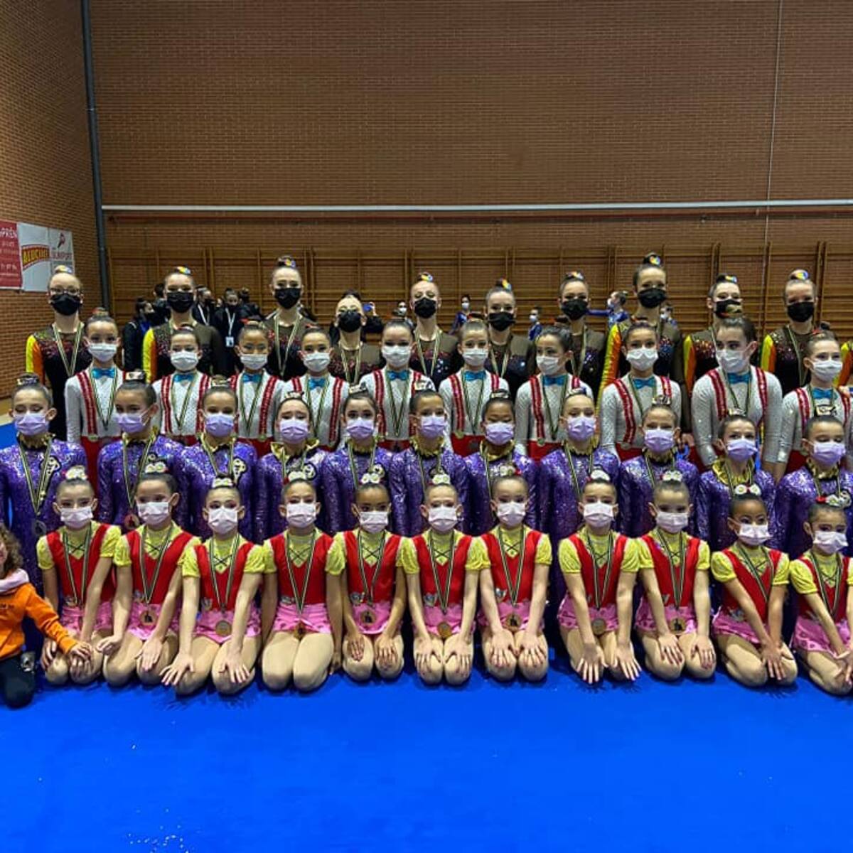 El Club 2000 de Barbastro y el Club 90 de Huesca logran tres oros, una plata y un bronce en Sagunto