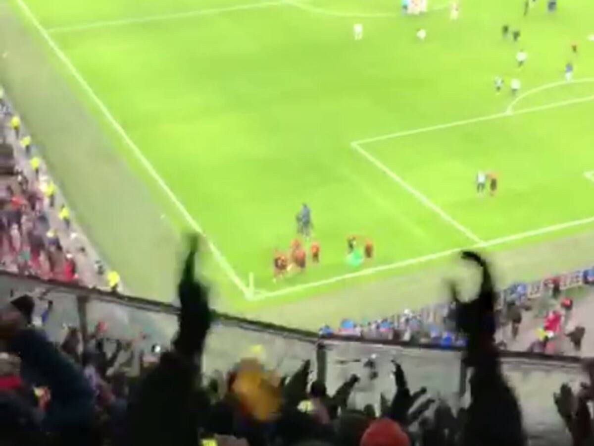 Así celebran los aficionados la proeza del Valencia CF en Ámsterdam