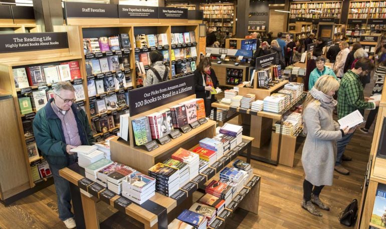 La recién inaugurada tienda física de Amazon en Seattle.