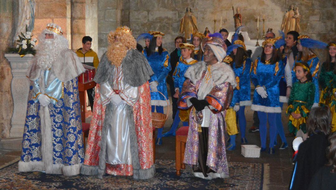 Recepción a los Reyes Magos en Oia (antes de la pandemia)