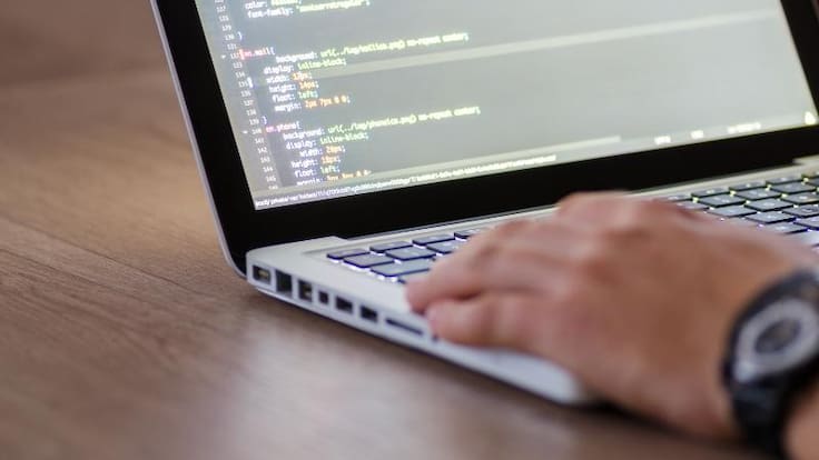 El Enfoque de Francisco Pomares