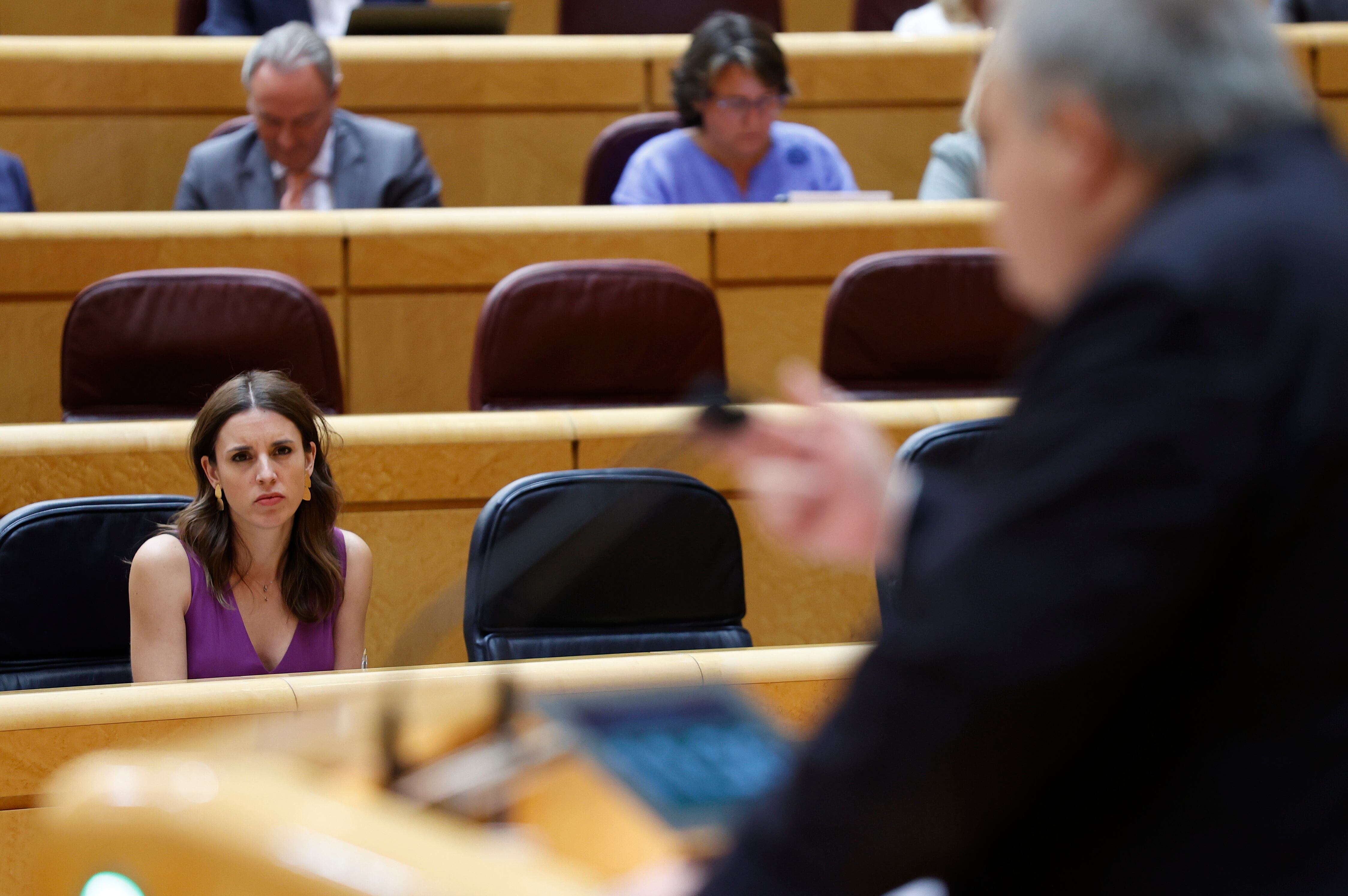 La ministra de Igualdad, Irene Montero, antes de su intervención en el Senado para defender la ley del solo sí es sí