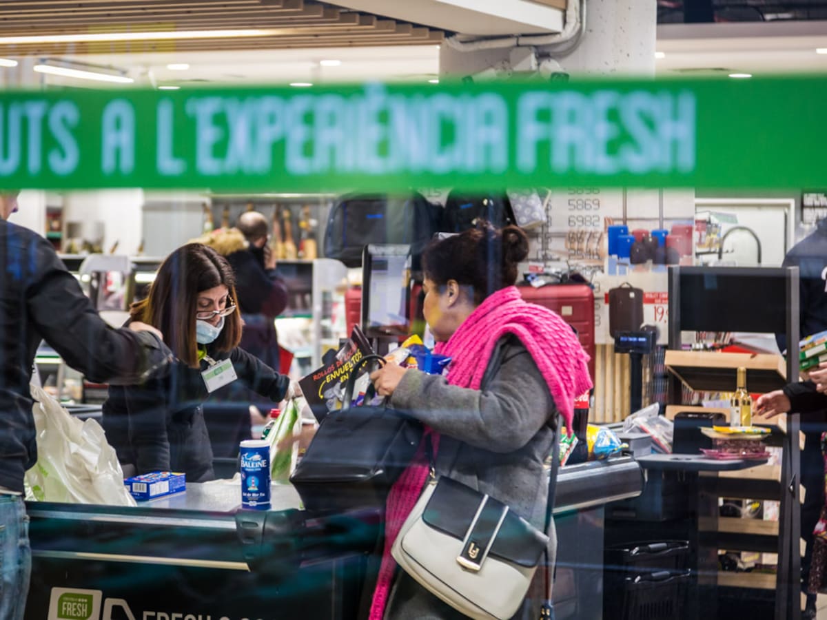 L'Observatori per la igualtat, l'IAD i l'AR+I impulsen una gran enquesta nacional sobre la situació de les dones al país