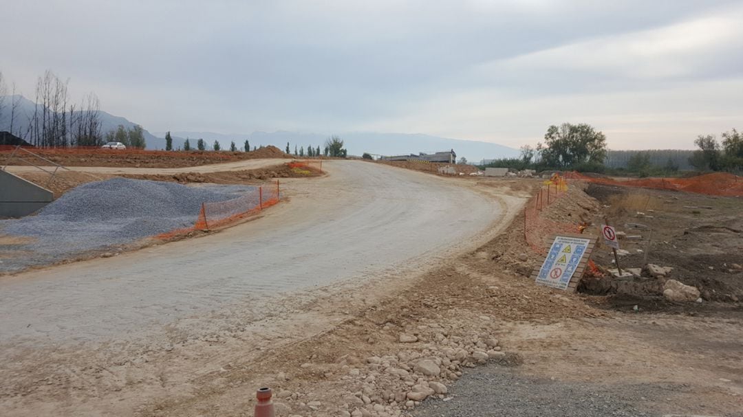 Imagen de archivo de las obras de la A-43 en Pinos Puente (Granada), ya en servicio, avanzadilla de la futura A-81 entre Granada, Córdoba y Badajoz