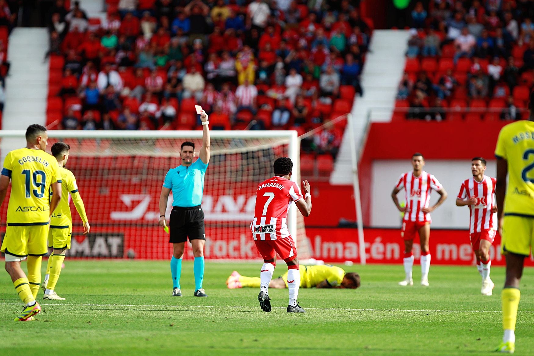 Ramazani se borró del partido en pocos minutos.