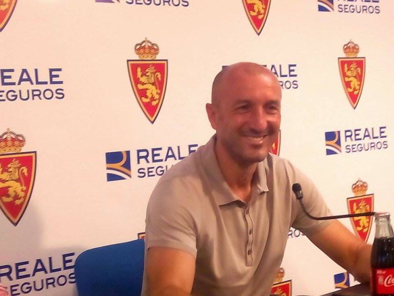 Popovic en la Ciudad Deportiva, después del segundo entrenamiento del verano