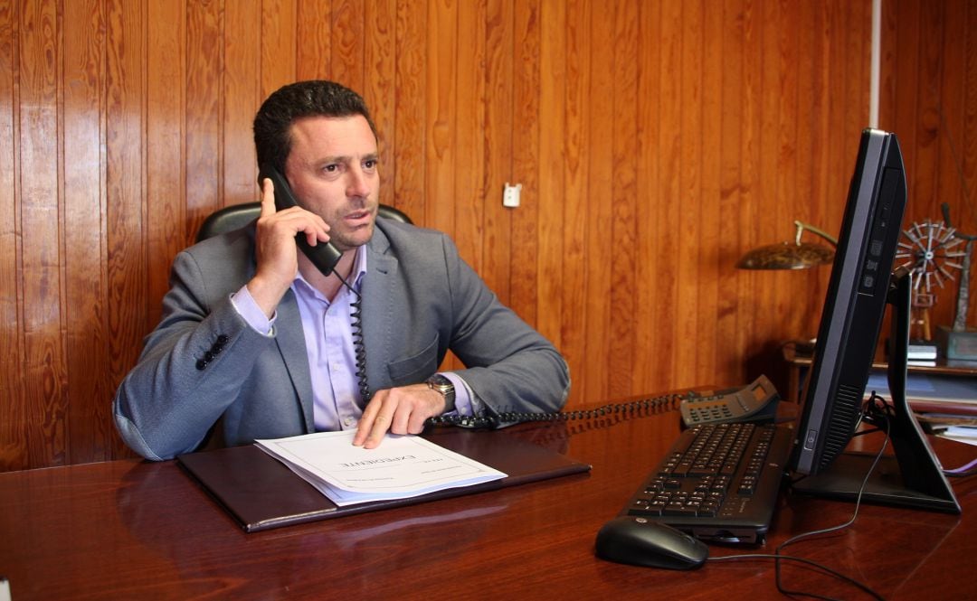 Óscar Noda: “mantenemos el rigor en las cuentas municipales y seguimos cumpliendo a proveedores para ayudar a mejorar la economía”.