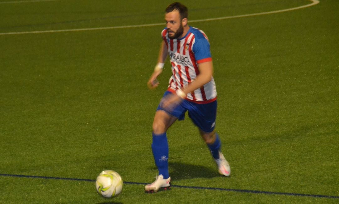 Guerrero durante el choque ante el CF Gandía.