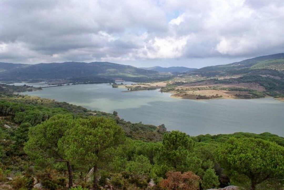 Embalse de Charco Redondo.