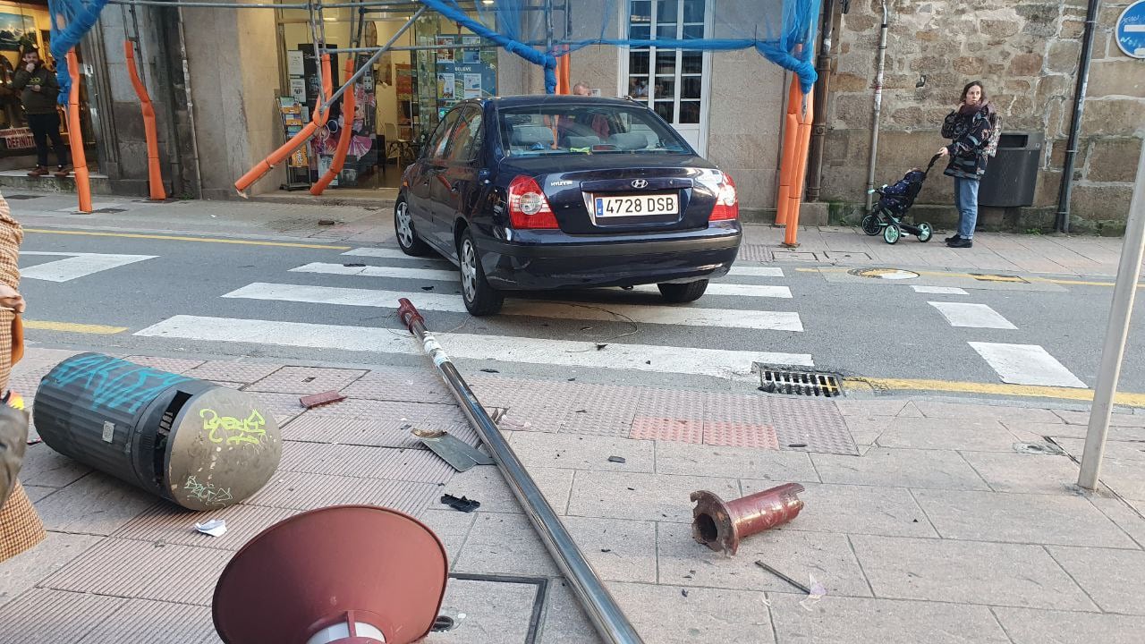 Accidente de tráfico en el centro de Pontevedra