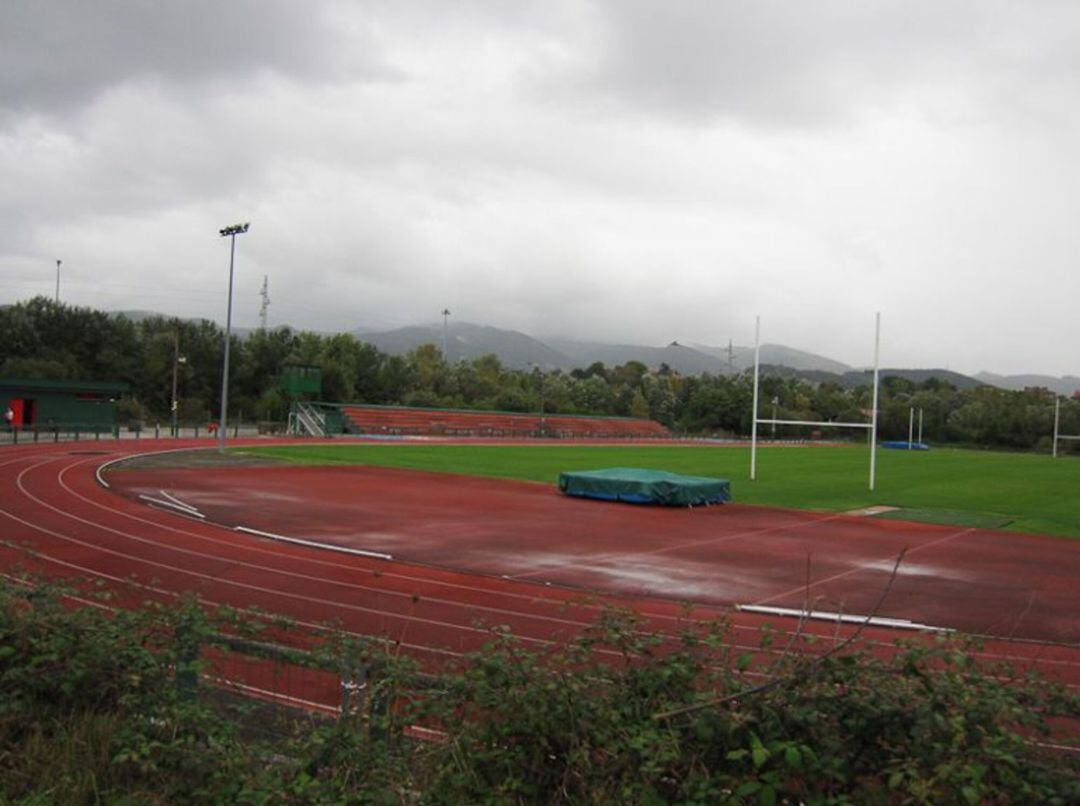 Pista de atletismo de Plaiaundi