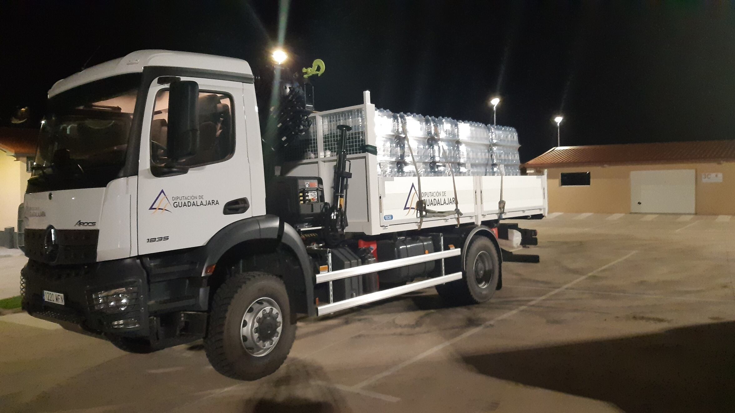 Agua embotellada enviada a Toledo