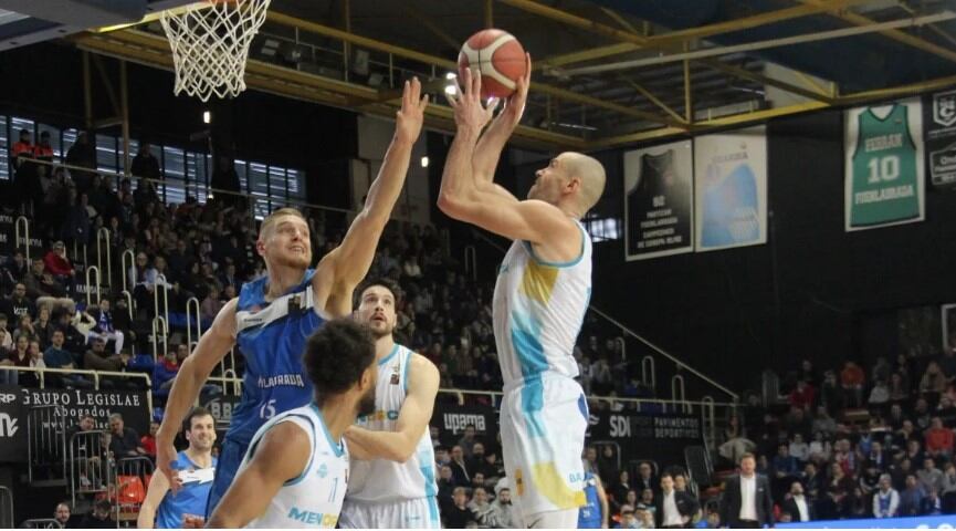 Els menorquinistes tenien problemes per anotar però eren un mur gairebé insalvable en defensa.