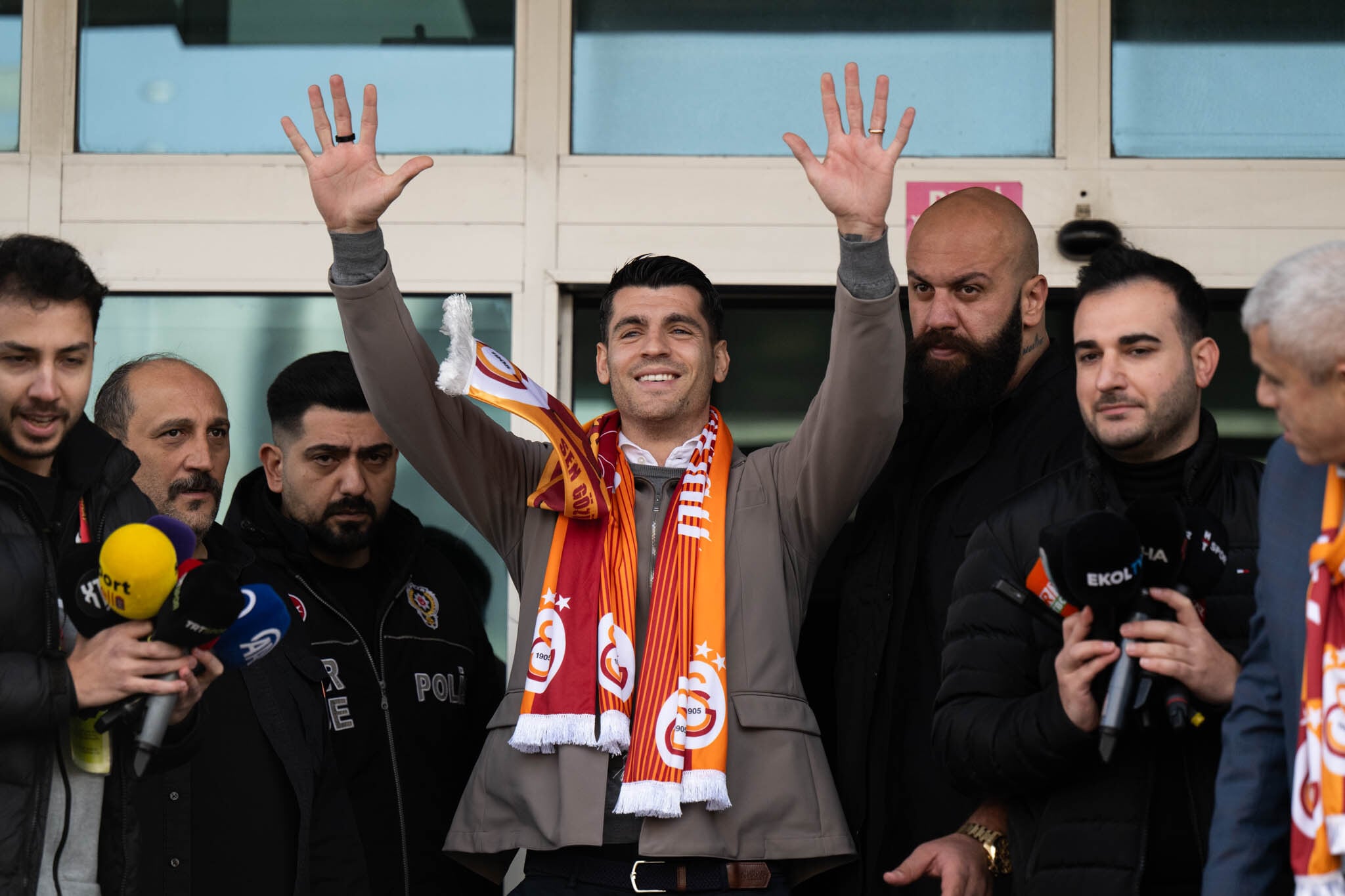 Álvaro Morata, en su llegada a Estambul tras fichar por el Galatasaray