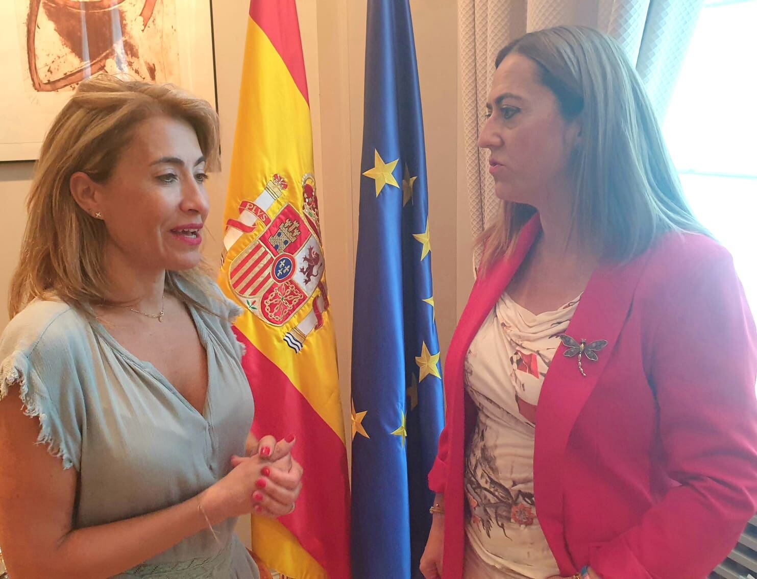 Raquel Sánchez y Virginia Barcones