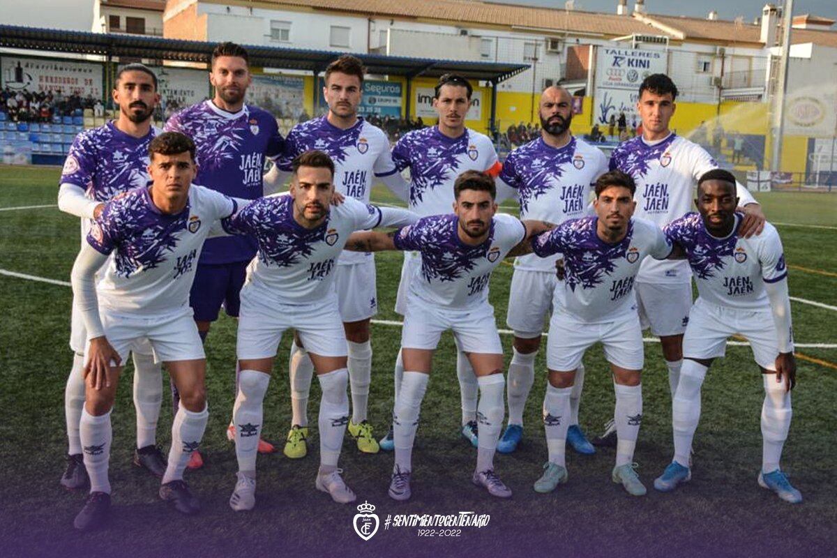 Equipo titular del Real Jáen el pasado domingo en Huétor Tajar