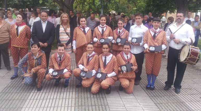 Grupo de danzas de paloteo de Villamediana