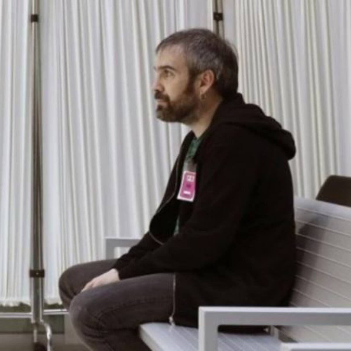 Un tuitero condenado por apología del terrorismo, trasladado a una cárcel del País Vasco