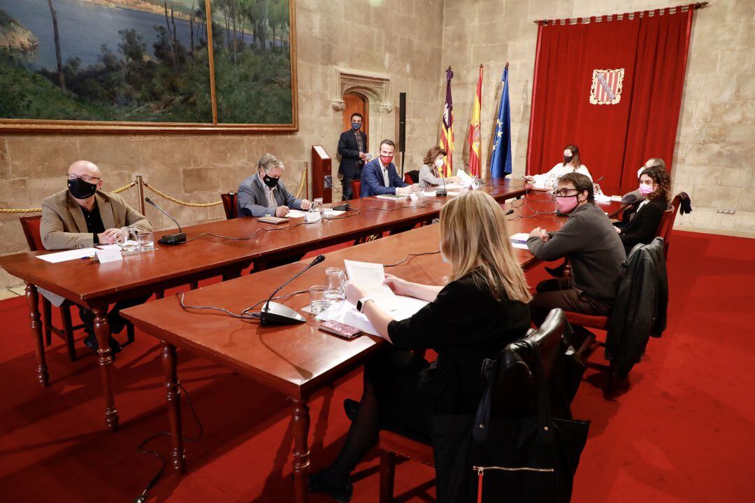 Imagen de archivo de una Mesa de Diálogo Social