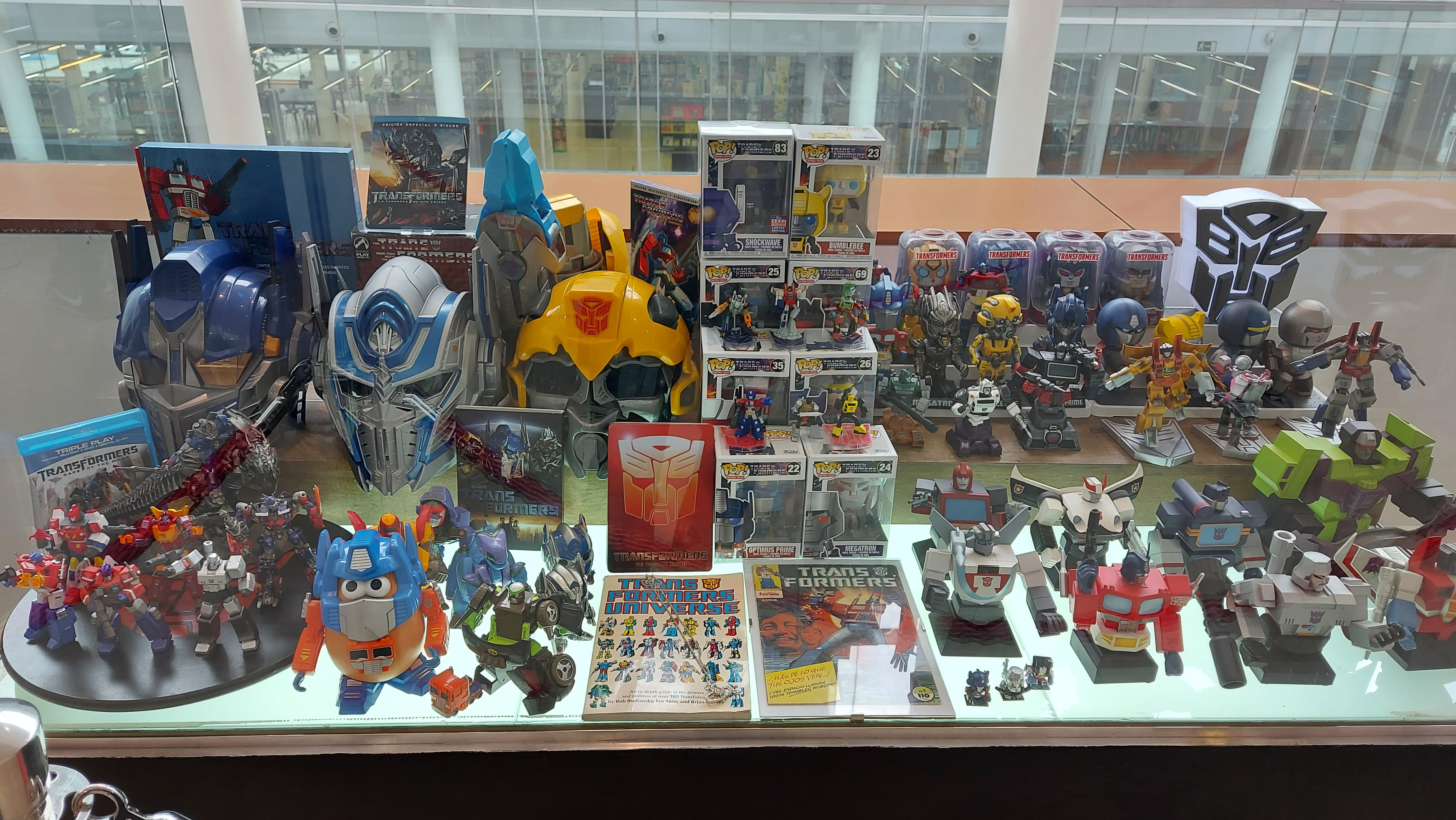 Figuras de colaboraciones de la saga Transformers con Disney o Mr Potato