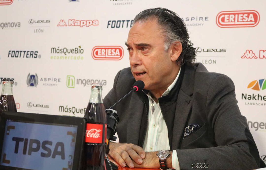 Llamazares hizo balance de la última reunión con la RFEF