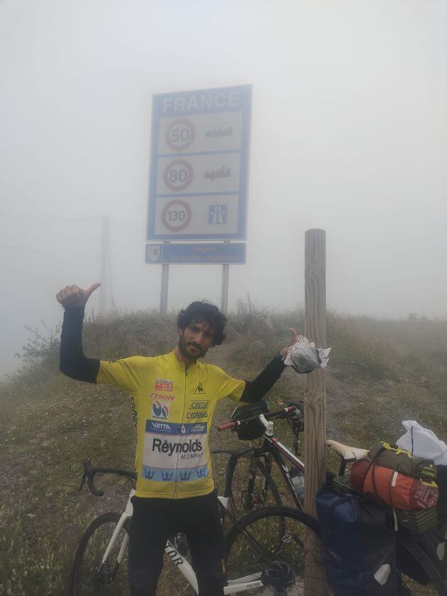 José Juan Luque, al culminar su ruta en Francia.